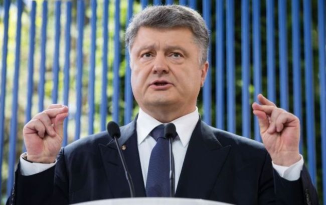Порошенко предложил ввести санкции за участие в российских выборах в Крыму