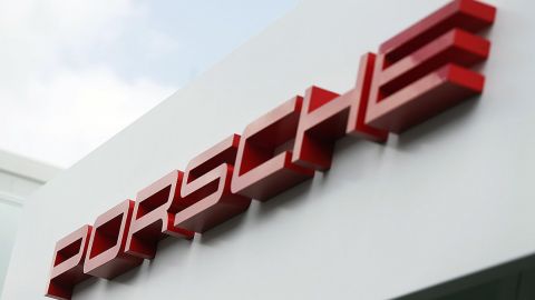 Porsche пожертвувала один мільйон євро Україні