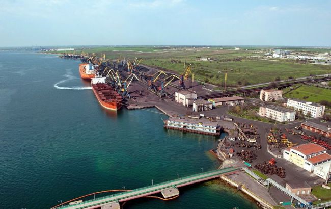 Порт "Южний" замовив китайської компанії роботи з поглиблення дна за 1 млрд гривень