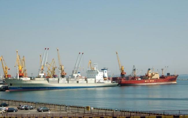 Монополия причалов морских портов сравнима с монополией авиаперевозок, - Саакашвили