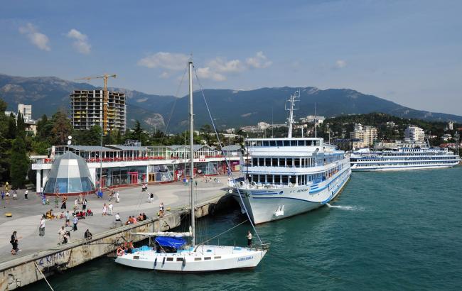 Нинішнім літом Крим відвідали 18 туристичних яхт із США і Великобританії