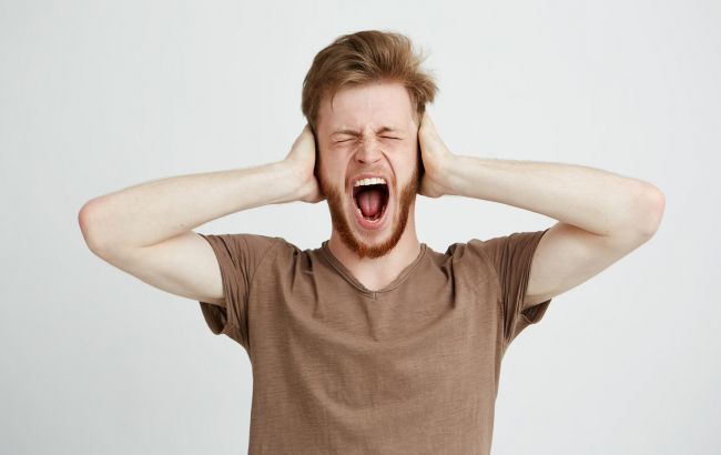 Росіянам заборонили гуркотіти по батареях: пропонують "стукати" письмово