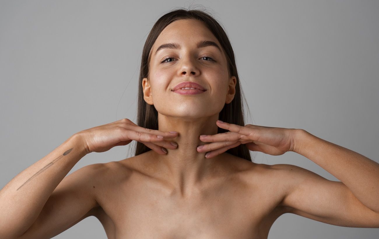 Подвійне підборіддя зникне: проста вправа, яку легко зробити вдома