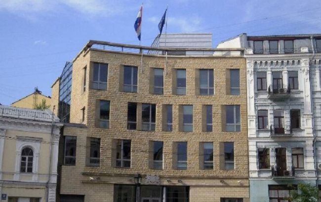 Нидерландам вернули еще одну похищенную картину