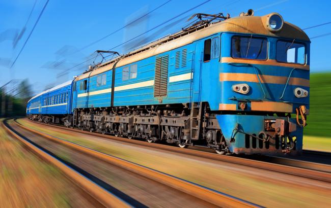 На залізничній станції у Києві поїзд на смерть збив чоловіка