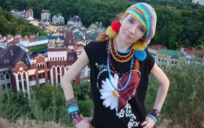 На языке Терешковой и Будды: о чем сейчас пишет скандальная педагог Бильченко