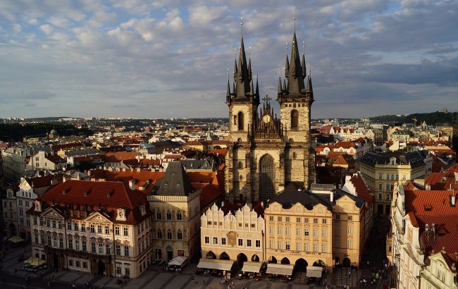 Нужен ли загранпаспорт для продления защиты в Чехии: официальное объяснение