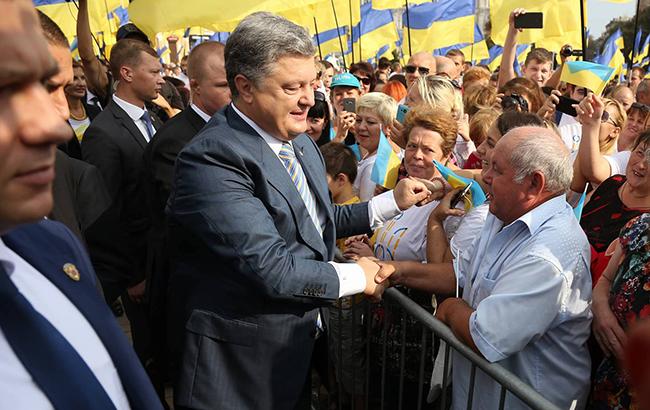 День государственного флага в Киеве: фотоотчет