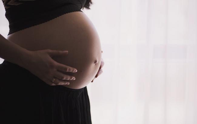 "Лучше, что он умер": в Тернополе беременная женщина потеряла ребенка из-за халатности врачей