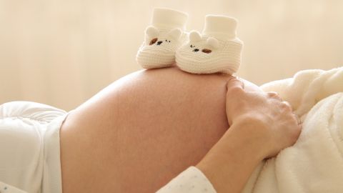 У Києві іноземні журналісти приїхали в пологовий, аби показати звірство РФ