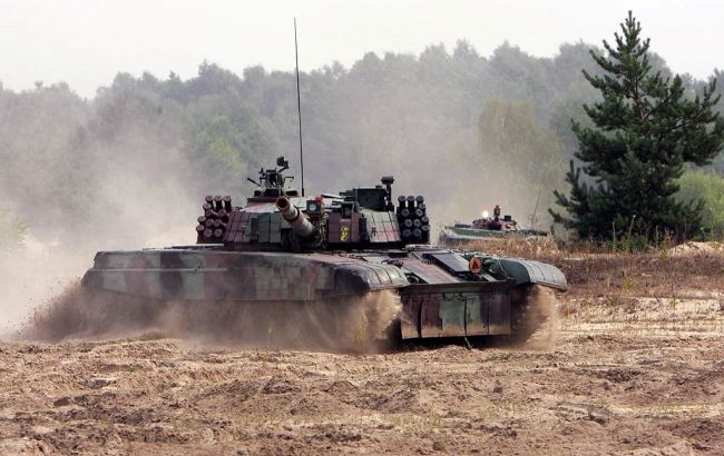 "Твердий" та надійний. Що відомо про польські танки PT-91 для України
