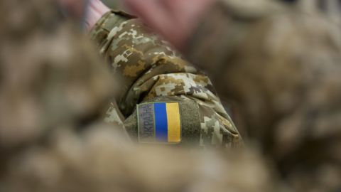 На Донбассе подорвались двое украинских военных