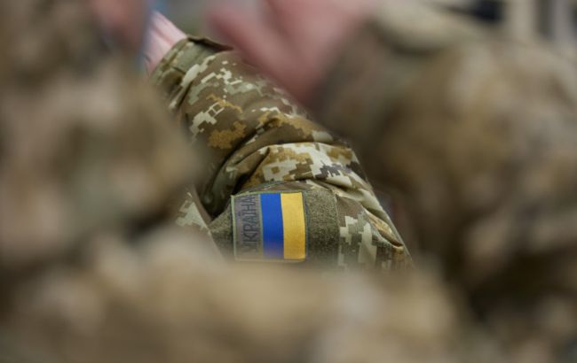 Прокуроры направили 2,2 млн гривен из залогов на нужды армии