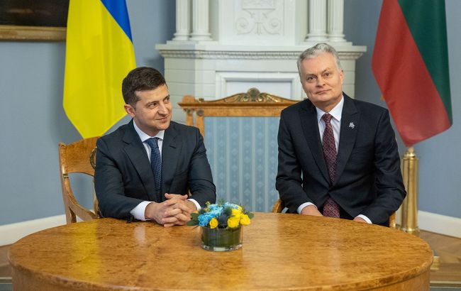 Зеленський провів телефонну розмову з президентом Литви: про що говорили