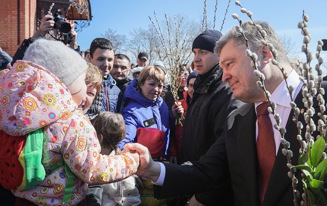 Порошенко пригласит премьер-министра Греции посетить Мариуполь