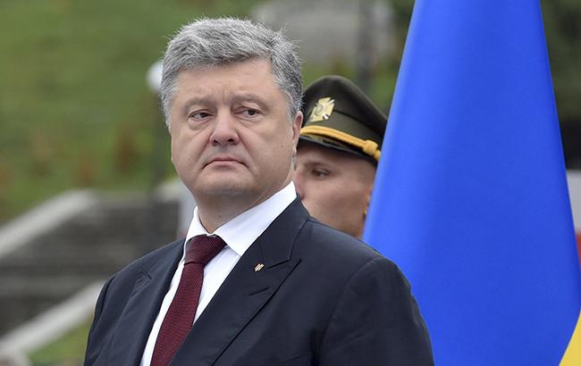 Порошенко висловив співчуття з нагоди річниці Смоленської катастрофи