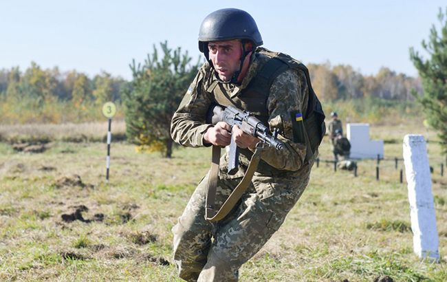 На Донбассе сегодня получил ранения украинский военный