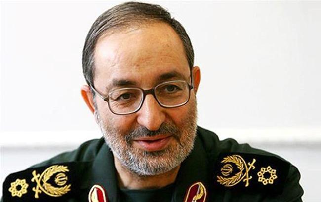 В Иране заявили, что армия должна дать "сокрушительный ответ американским заговорам"