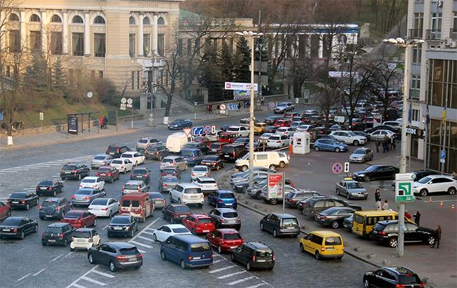 Пробки в Киеве достигли 6 баллов