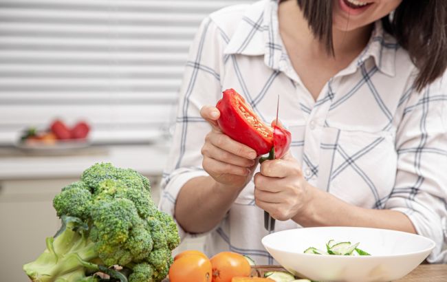 Помогает похудеть и избежать хронических заболеваний: какой овощ нужно включить в рацион