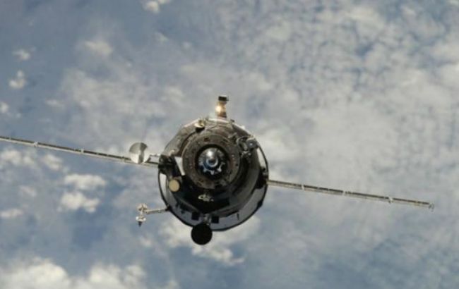Роскосмос назвал срок схода с орбиты аварийного "Прогресса"