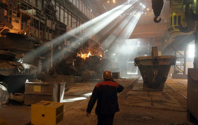Промвиробництво в Україні в березні сповільнив падіння до 21,1%