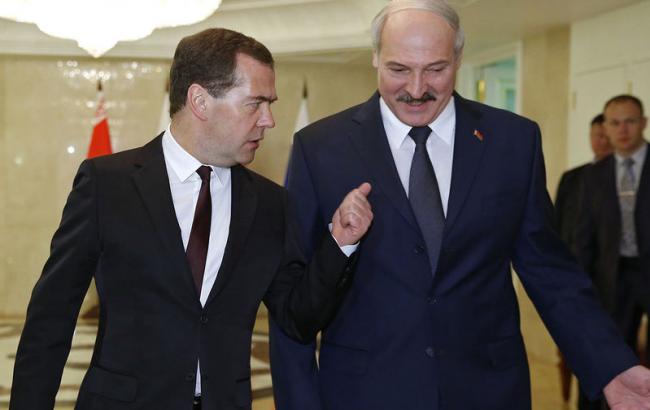 Медведев создал рабочую группу по интеграции России и Беларуси