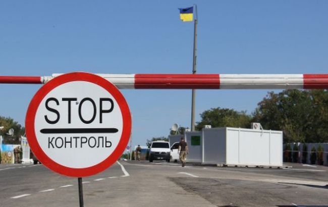 КПВВ "Марьинка" временно закрыли из-за обстрелов боевиков
