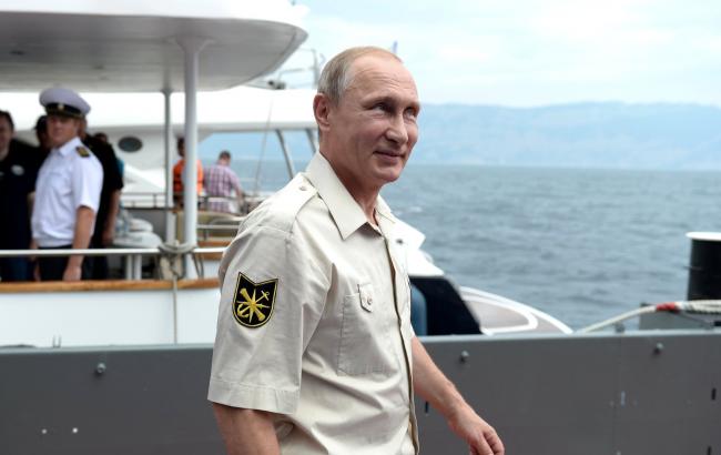 Путин в Крыму завтра обсудит с силовиками вопросы безопасности