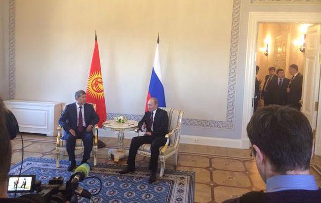 Путін з'явився на публіці