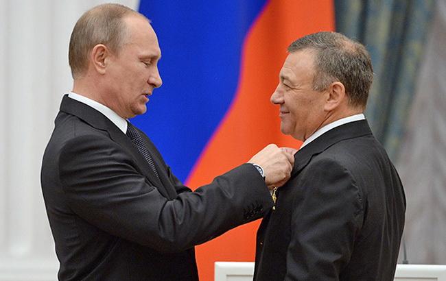 Ротенберг подтвердил выдачу кредита приближенному Путина