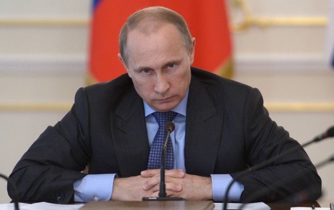 У Кремлі назвали наклепом заяви про участь Путіна в корупції