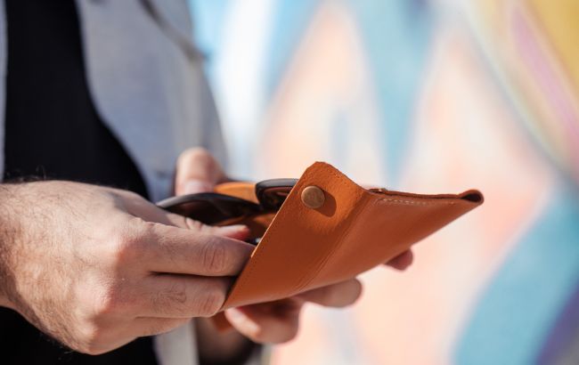 Какие деньги категорически нельзя хранить в кошельке, чтобы не привлечь бедность