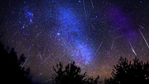 Українці зможуть спостерігати перший весняний зорепад і загадати бажання