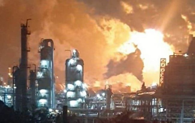 В Южной Корее в результате взрыва на заводе пострадали 26 человек