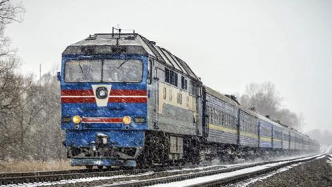 "Укрзализныця" назначила 16 дополнительных поездов на март