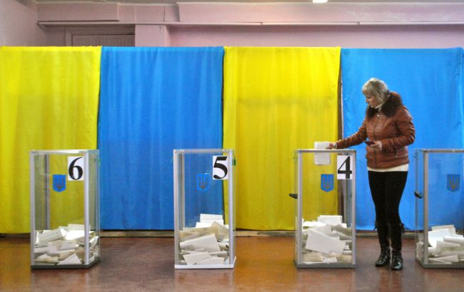 Явка на местных выборах в Киеве утром составила 10%