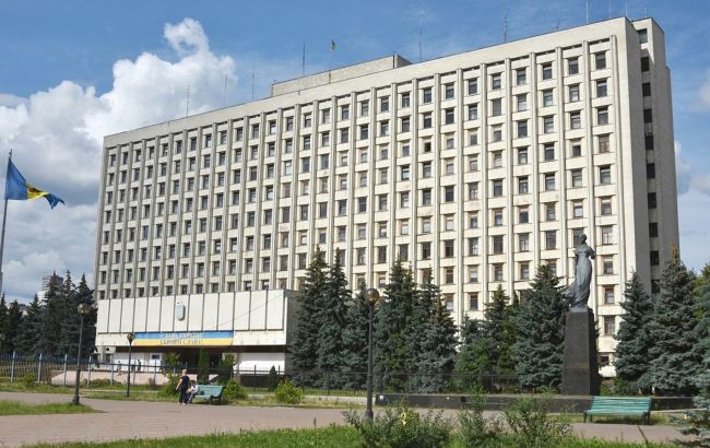 Киевский облсовет провел собственное расследование по закупке медоборудования для онкодиспансера