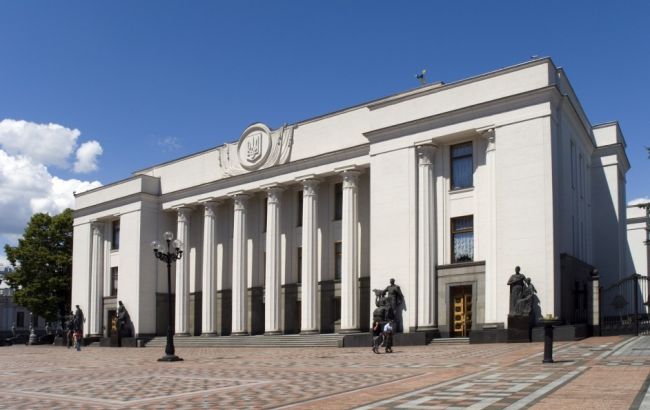 В Раде просят Порошенко обеспечить финансирование обороны на должном уровне