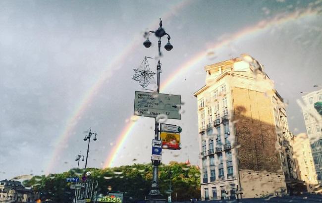Веселка в Києві: кращі фото з соцмереж