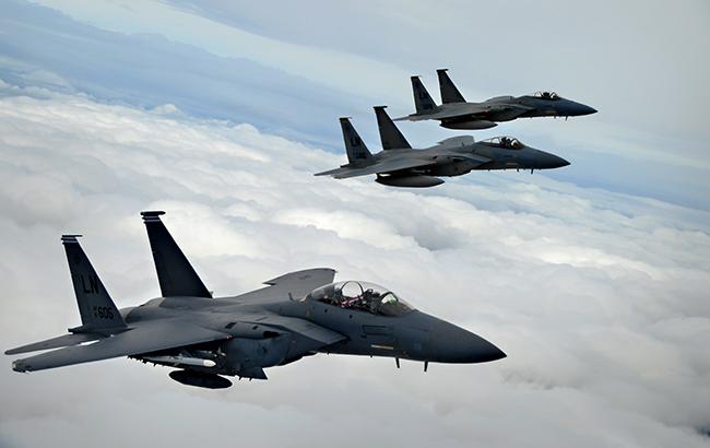 США перекинули винищувачі в Литву напередодні навчань "Захід-2017"