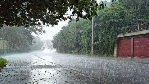 Небезпека зберігається: синоптики попередили про складні погодні умови