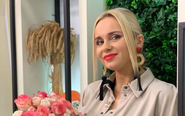 Украинская икона стиля: Лилия Ребрик поразила формами в алом наряде