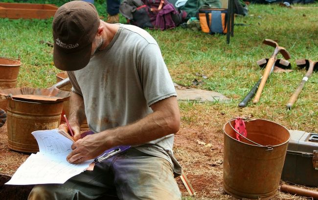 Археологи виявили стародавній "смайлик": йому більше чотирьох тисяч років