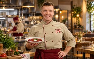 Актор Дмитро Соловйов про серіал "Котляревський", стосунки й викладання: "Нікого не слухайте"