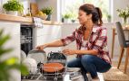 Що не можна класти в посудомийку: поради Bosch і Whirlpool