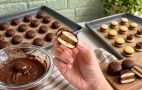 Домашній Twix із чотирьох інгредієнтів: простий рецепт шоколадного десерту