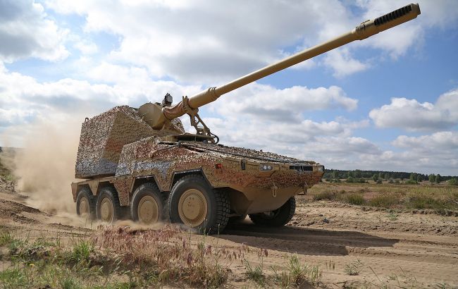 Германия приступила к тестированию САУ RCH-155. Их передадут Украине