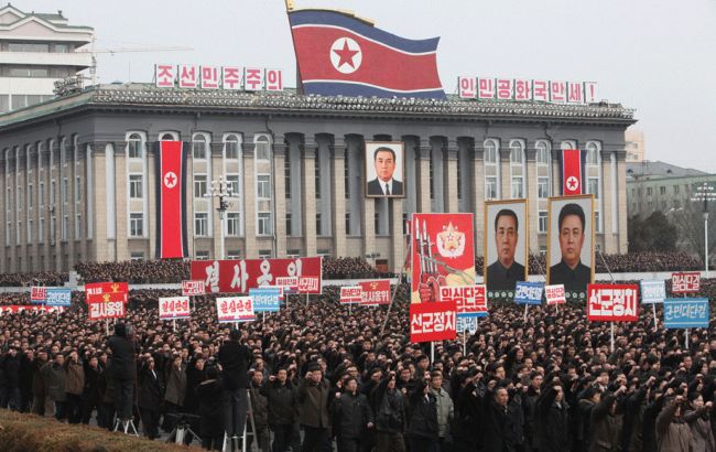 В Северной Корее перенесли начало рабочего дня на 5 утра
