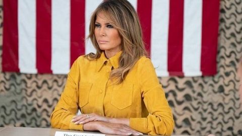 Джинси і балетки: Меланія Трамп засвітилася у вбранні в стилі кежуал